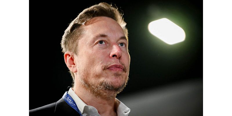 Musk’s X Hit With Fines After Platform Reappears in Brazil Despite Ban