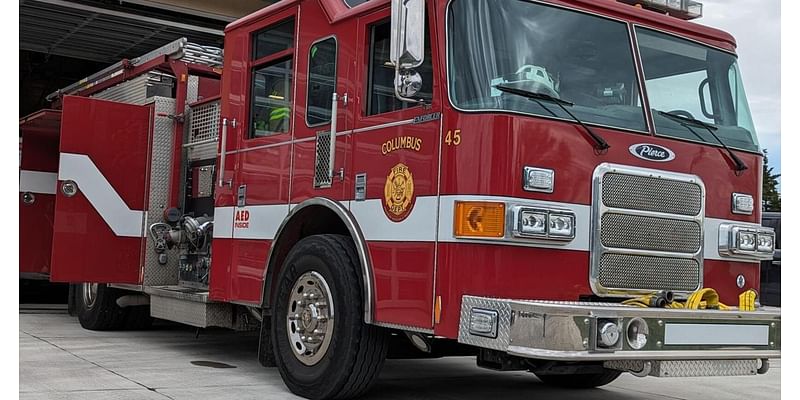 Columbus firefighters contain Sunday morning structure fire