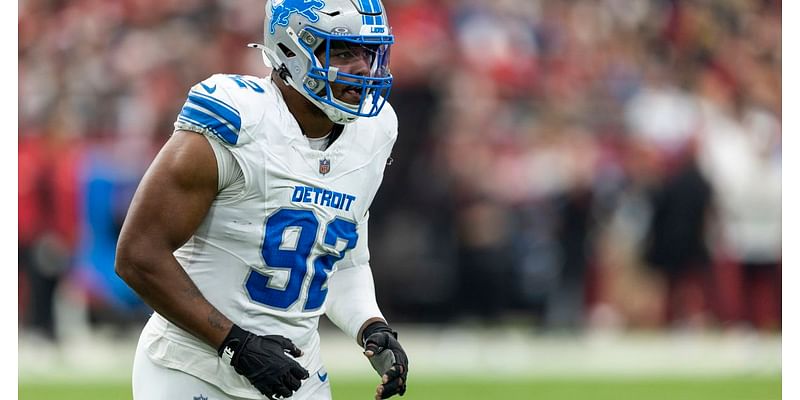 How should the Lions replace Marcus Davenport?