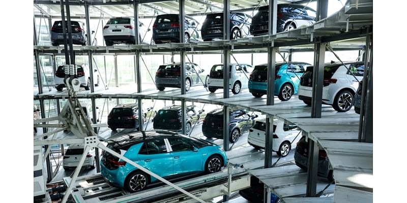 European Automakers Urgently Seek EU Policy Change Amid Plummeting EV Demand