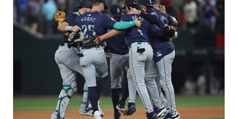 Julio Rodríguez homers twice for wild card-chasing Seattle and Kirby beats Rangers again in 8-2 win