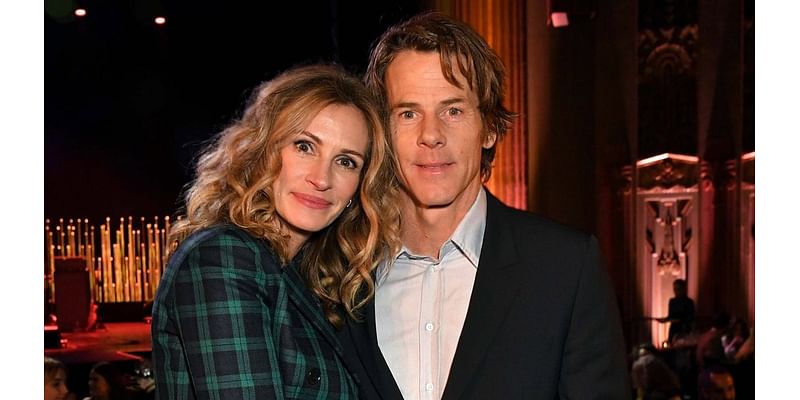 Julia Roberts Celebrates 22nd Anniversary With Danny Moder