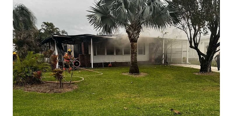 Fire erupts at mobile home in Bonita Springs