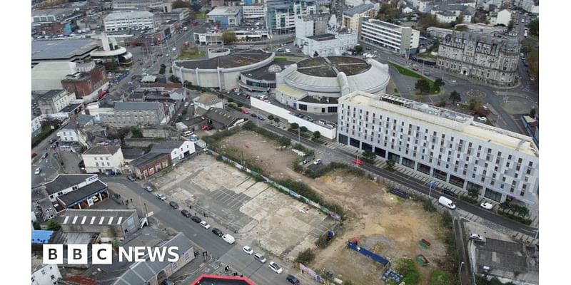 Millbay residents preparing as mystery objects examined