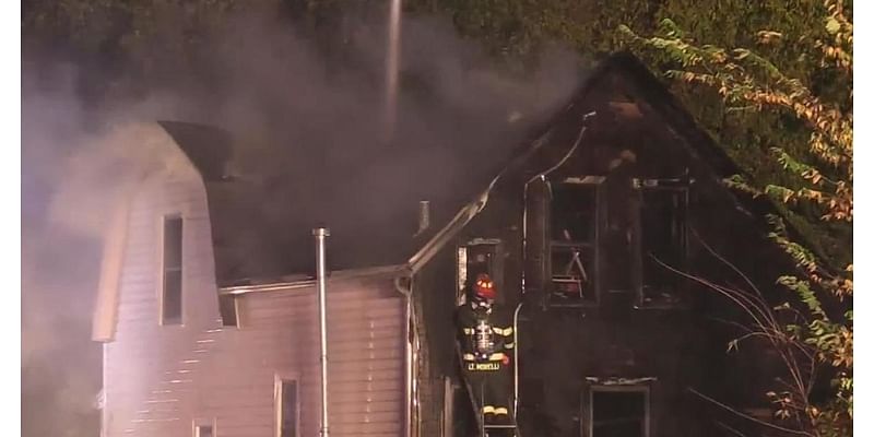 3 dead,1 injured after house fire in Zion