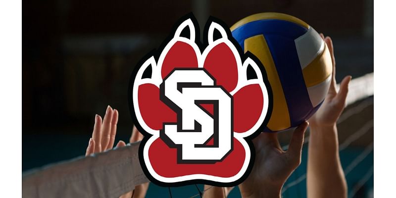 USD volleyball secures win over Saint Louis