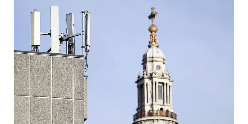 EU countries split over revamping telecom markets