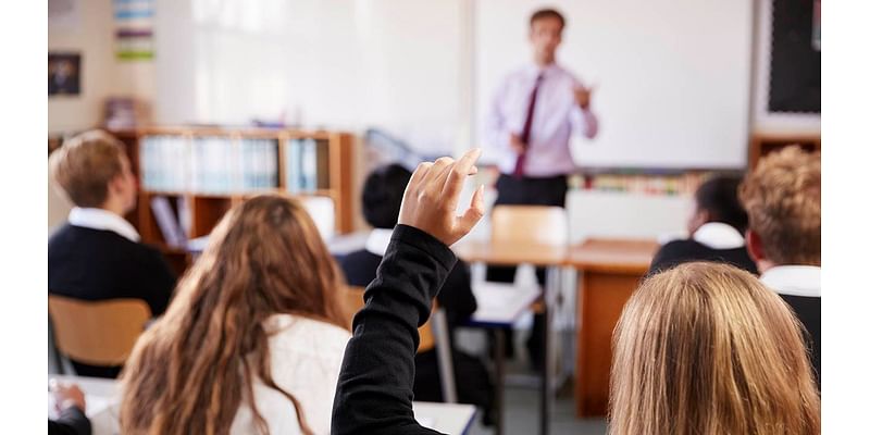 Portland Public Schools bars teachers from 'personal or political' classroom displays amid anti-Israel clash