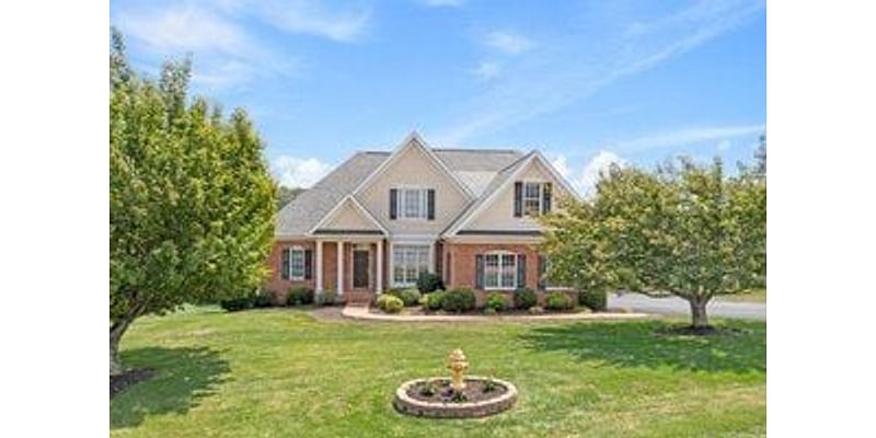 5 Bedroom Home in Daleville - $649,900