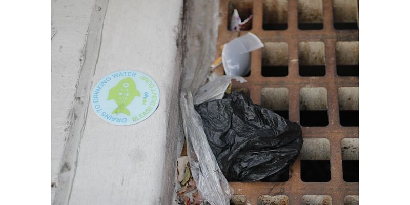 Sewage smells across Oakland causing concern for students and everyday passers