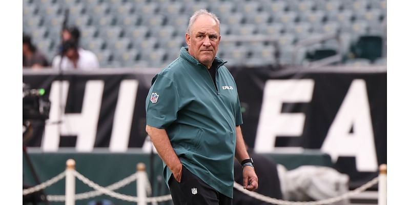 Eagles notebook: Vic Fangio praises young player earning snaps