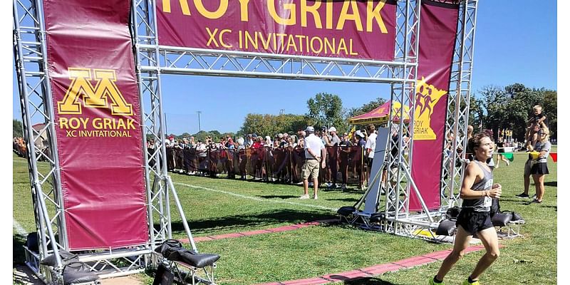 Roseville’s Robert Mechura wins 38th annual Roy Griak Invitational