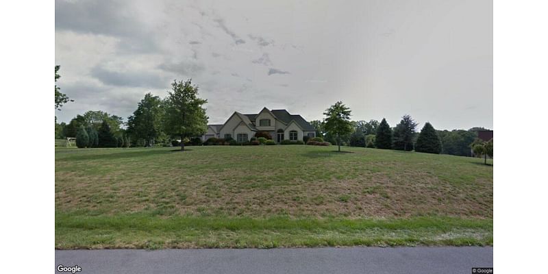 Single family residence sells in Hummelstown for $975,000