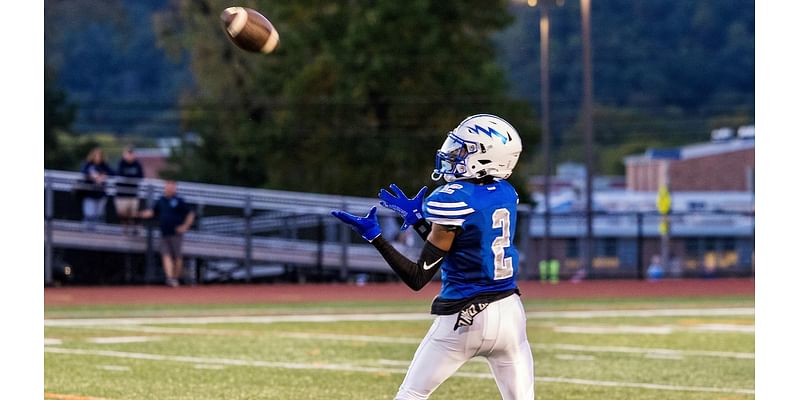 West Morris Central football grinds out win over Warren Hills