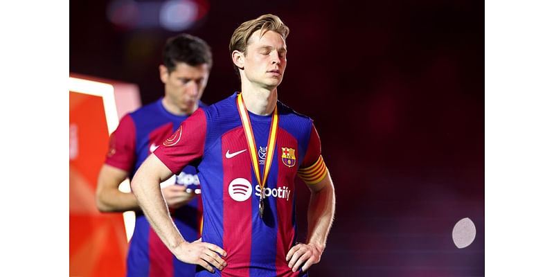 FC Barcelona Star Frenkie De Jong Cut From Netherlands Team For ‘Medical Reasons’