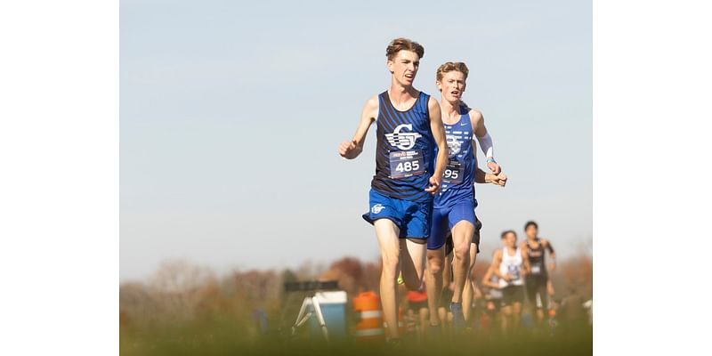 Back-and-forth record breakers lead Bay City area at cross country state finals