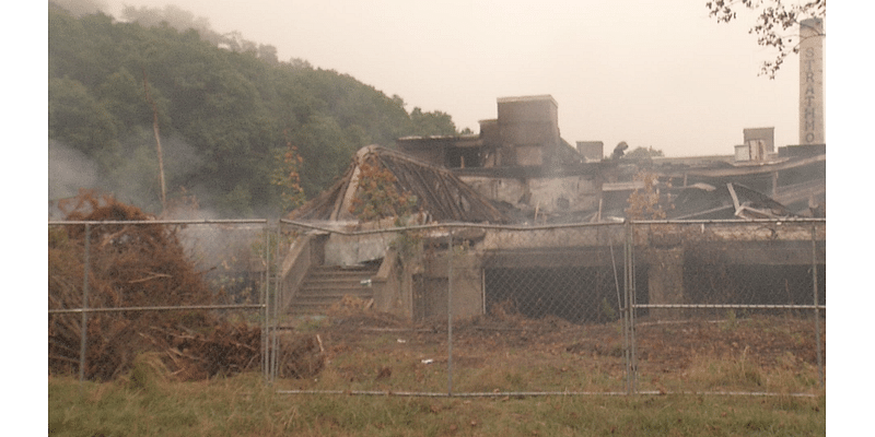 Report of building collapse at former Strathmore Paper Mill in Russell