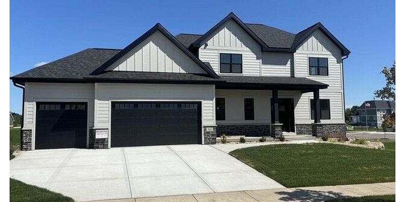 5 Bedroom Home in Waunakee - $1,050,000