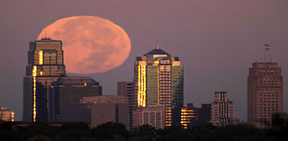 How to See Largest Hunter's Supermoon Tonight