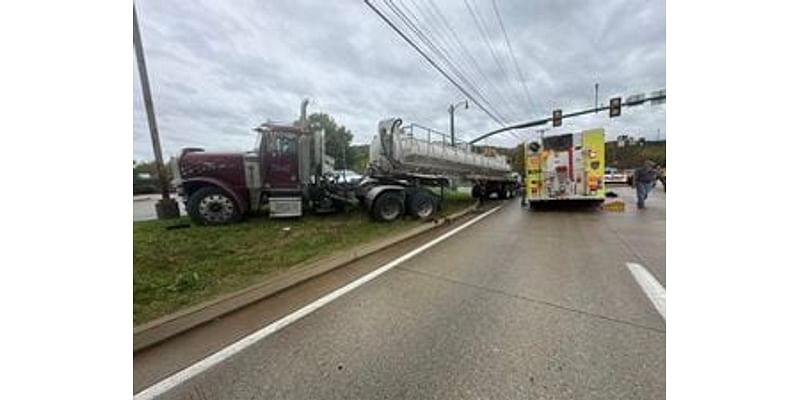 1 person injured after crash involving tractor trailer, vehicle in Murrysville