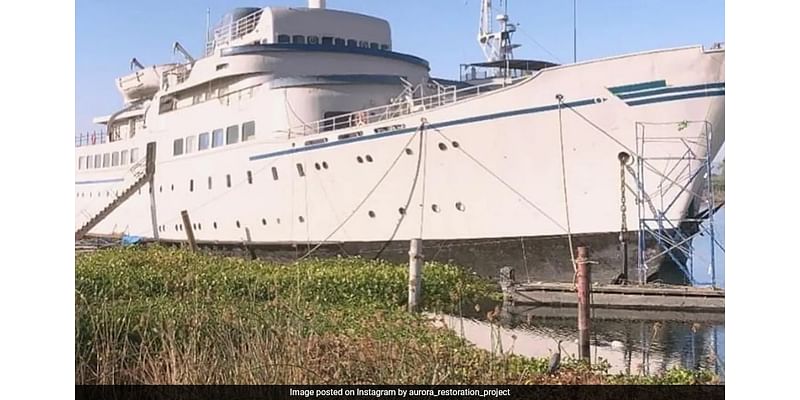 US Man Thought He Could Save A Cruise Ship He Bought. Now It's Sinking