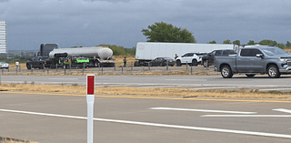 Semi rollover near I-40 and Eastern shuts down I-35 onramp