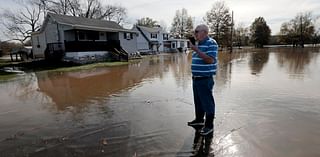 Meramec River pushes into Pacific but crests without serious flooding