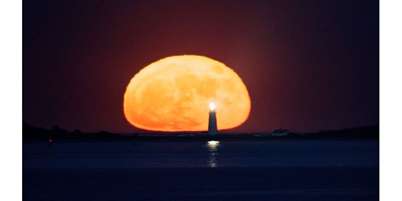 When to see the last supermoon of 2024 in Mass.