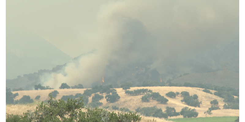 'Big wall of flames': Some residents concerned as Lake Fire continues to grow