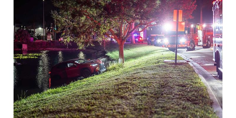 1 in hospital after car crashes into a Naples pond