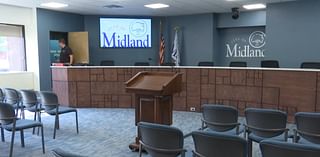 Midland City Hall holds ribbon cutting after 2 years of renovations