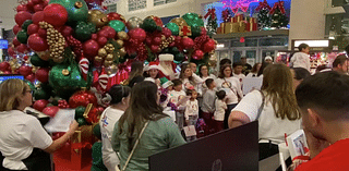 Santa's sleigh arrives at La Palmera Mall to begin the holiday season