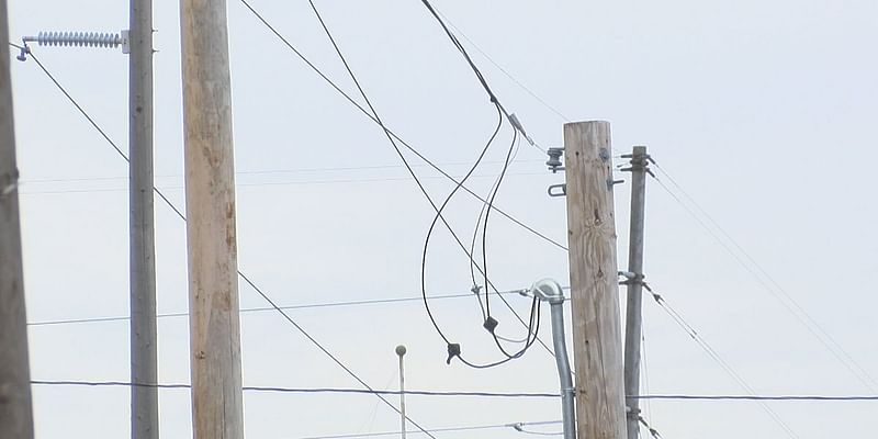 Heavy winds knocking out power throughout Northland