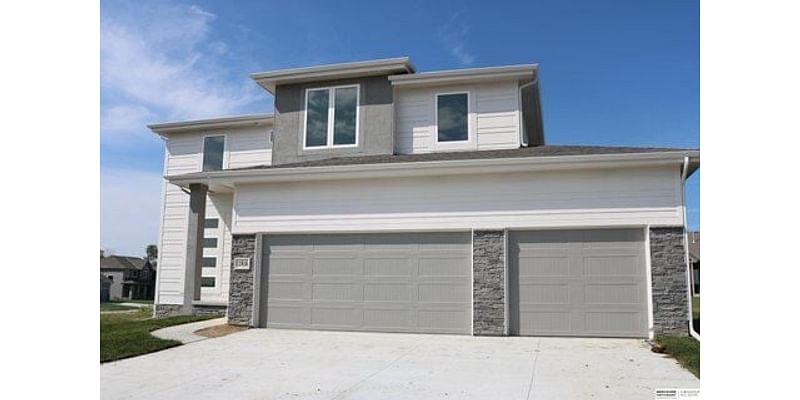 4 Bedroom Home in Papillion - $522,886