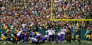 Vikings Win a Tale of 2 Halves in Green Bay