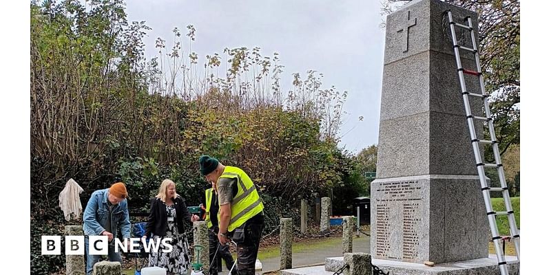 Plympton war memorial deep cleaned ahead of Remembrance Day