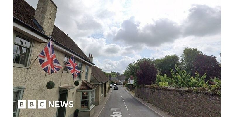 Milborne St Andrew: Single file trial set for village road