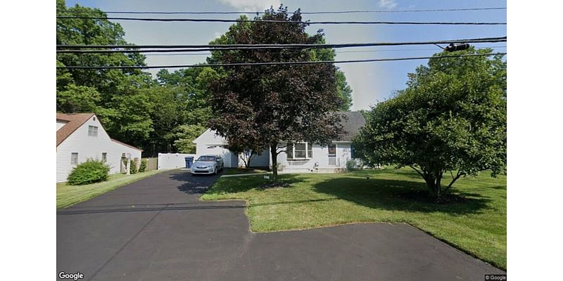 Single family residence sells in Yardley for $420,000