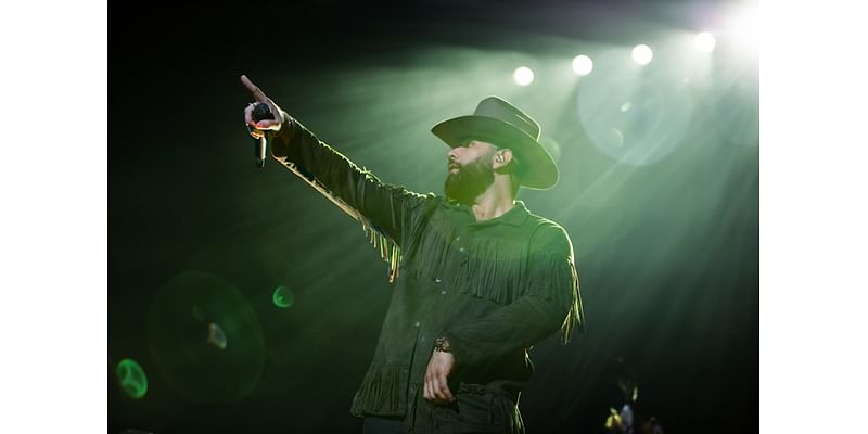 Carin León Celebrates Mexican Music y Más at Toyota Center