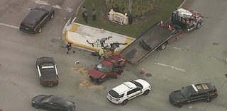 Suspects in stolen car cause crash while fleeing from police in Miramar