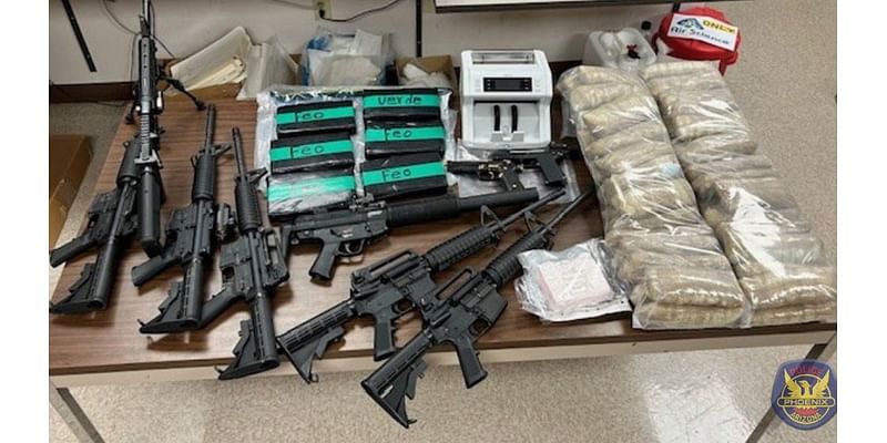 Fentanyl, meth, cash and guns seized during Phoenix drug trafficking operation: police