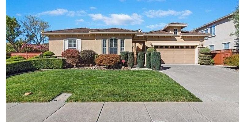 4 Bedroom Home in Vallejo - $855,000