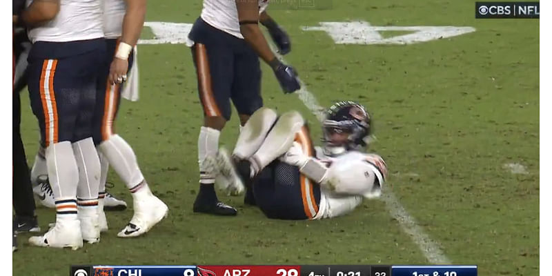 Caleb Williams injury update: Bears QB limps off after taking garbage time hit vs. Cardinals