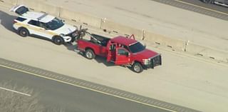 2 in custody following a police chase of tow truck wanted in Chicago homicide