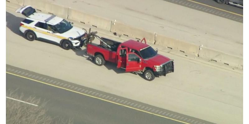 2 in custody following a police chase of tow truck wanted in Chicago homicide