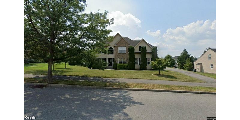 Single family residence sells in Easton for $560,000