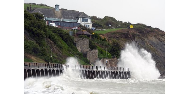 More flooding possible as two fresh warnings for heavy rain come into force