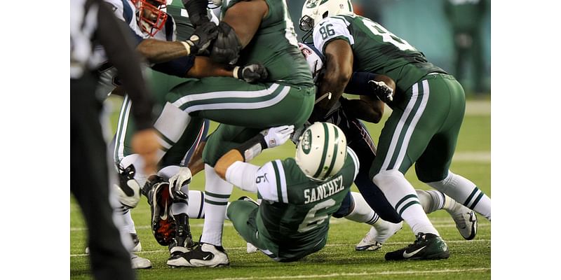 Celebrating the Butt Fumble, a play everyone is thankful for — except the Jets