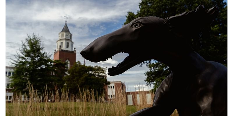 SIU Carbondale faces budget cuts as leaders tout rising enrollment, fundraising