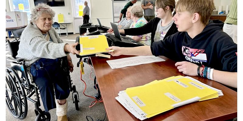 Cayuga County elections chief praises 17-year-old poll workers, says mall site was success